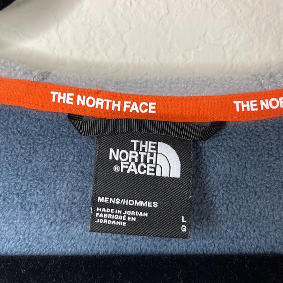 The North Face Full-Zip Hoodie. Size: Large - Picture 9 of 11